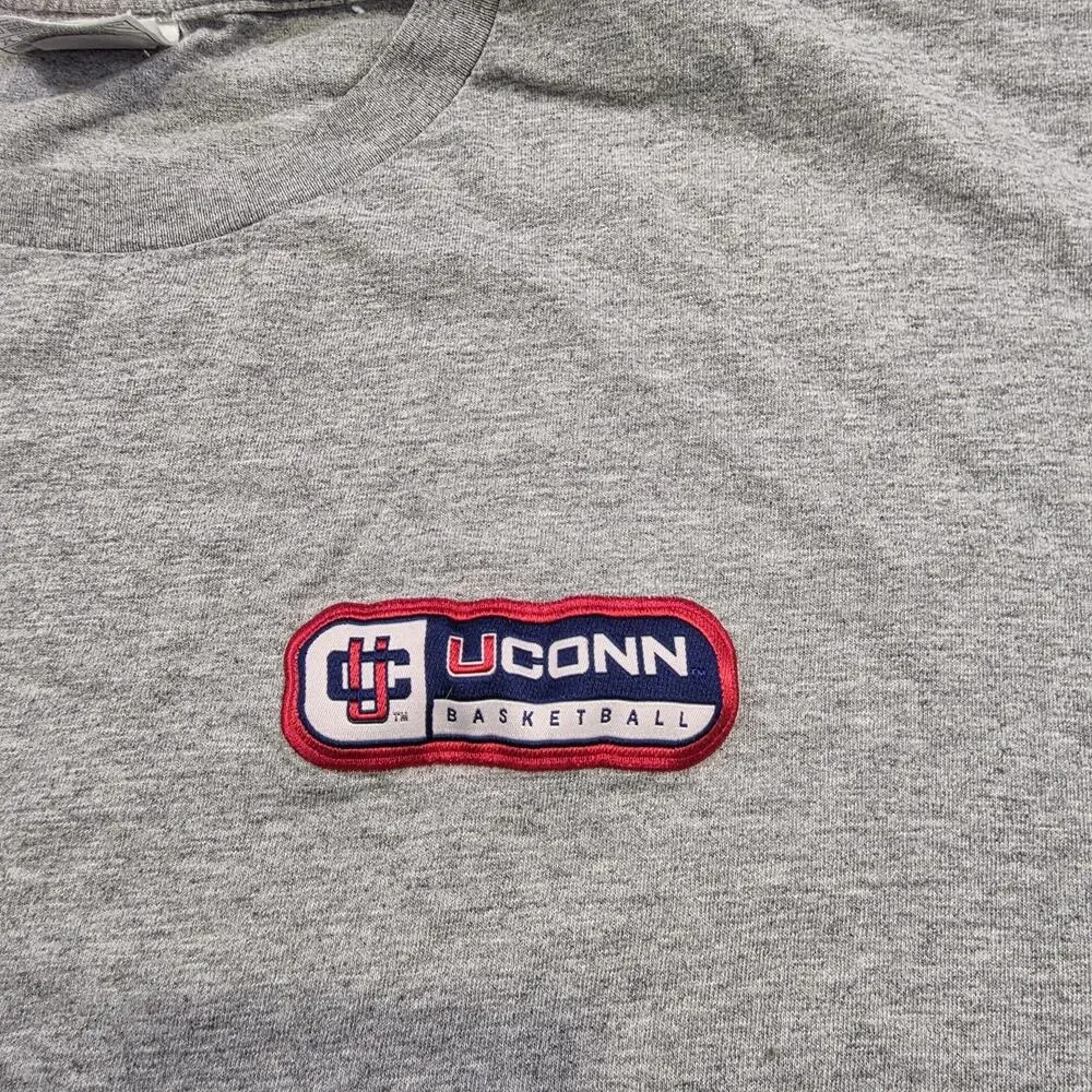 Vintage 90s UConn Huskies T Shirt Mens XL Gray NCAA Basketball Nike Graphic 90s‎